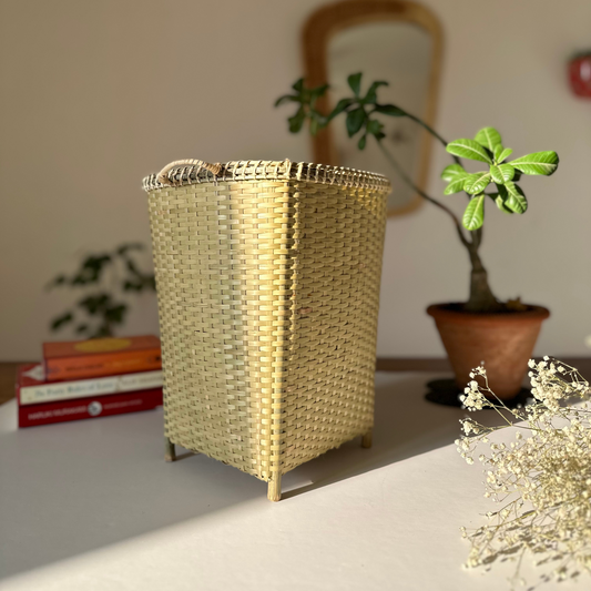 Wicker Elegance - Chic Artisanal Waste Bin for Modern Spaces | Green Bamboo